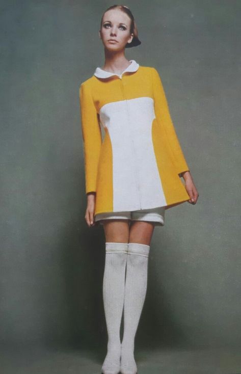 Vogue 1960s Fashion, 60s Editorial Photoshoot, Space Age Fashion 1960s, Maudie James, 60s Space Age Fashion, 60s Editorial, 60s Mod Fashion, Space Age Fashion, 60s Outfits