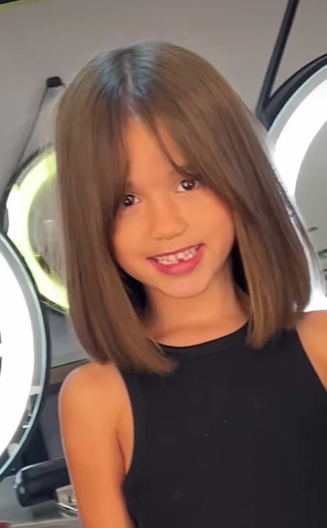 Hair Cuts For Girls Medium Kids, Kid Hair Cut Girl, Haircuts For Kids Girls Short, Girls Fringe Hair Kids, Bob Haircut Girls Little Kids, Girls Haircut Medium Length, Hair Cuts Girls Kids, Girls Short Haircut Kids Shoulder Length, Hair Cuts For 6 Year Girl