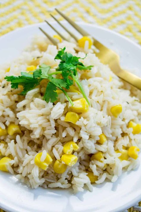 Rice With Corn Recipe, White Rice With Corn, White Rice Dishes, Make White Rice, Rice And Corn Recipe, Tasty Rice Recipes, Rice With Corn, Mom Meals, White Rice Recipes