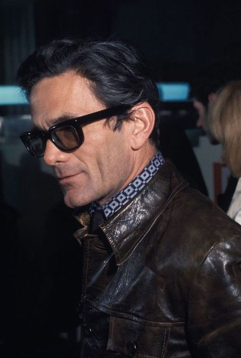 Distracted Film on Twitter: "LEATHER JACKETS: Pasolini. https://t.co/Z6sZVBftxC" / Twitter Mens Italian Street Style, Italian Mens Fashion, Italian Fashion Street, Pier Paolo Pasolini, 70s Men, France Culture, Old Hollywood Style, Movie Magazine, Movie Director