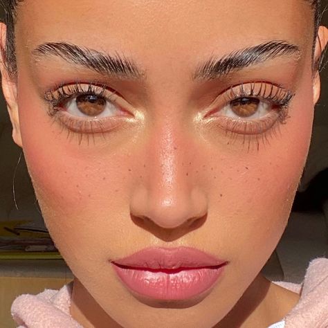 Cindy Kimberly, Close Up, A Woman, Lashes, Spain, Pink, On Instagram, Instagram