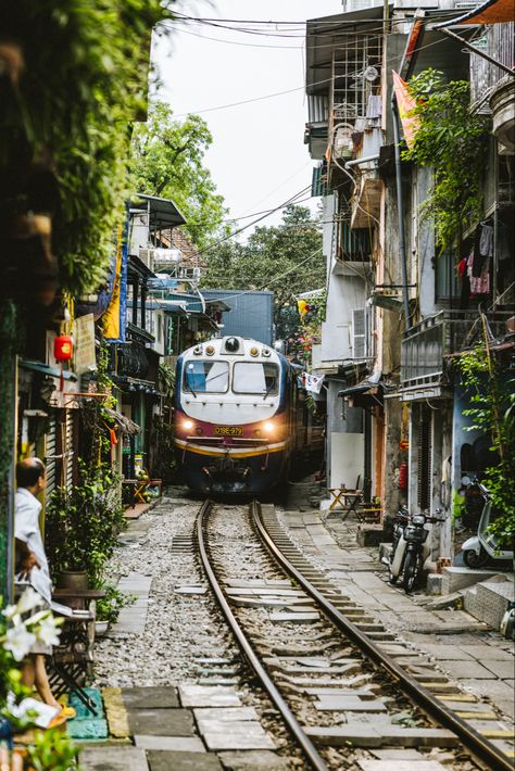 Vietnam Hanoi Photography, Vietnam Train Street, Ha Noi Vietnam, Train Street Hanoi, Hanoi Train Street, Hanoi Vietnam Aesthetic, Hanoi Aesthetic, Vietnam Travel Photography, Vietnam Aesthetic