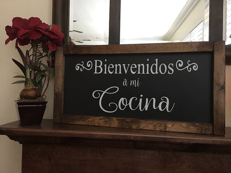 Spanish Welcome Sign, Spanish Kitchen Decor, Mexican Farmhouse, Rustic Italian Home, Welcome Sign Wood, Spanish Style Decor, Mexican Kitchen Decor, Spanish Kitchen, Spanish Home Decor