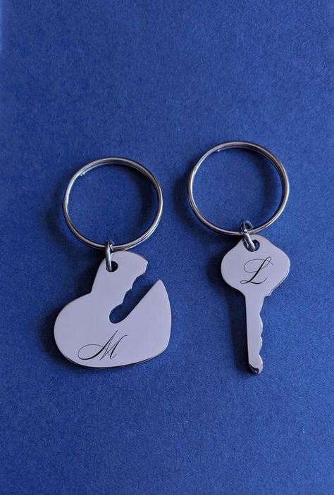 Custom Couple Keychain, Couple Keychain Set, Key and Heart Keychain, Custom Boyfriend Girlfriend Key Girlfriend Keychain, 6 Month Anniversary Boyfriend, Grandpa Tattoo, Keychain Couple, Anniversary Gift Ideas For Him, Month Anniversary, Homemade Wedding Gifts, Anniversary Keychain, Friend Things