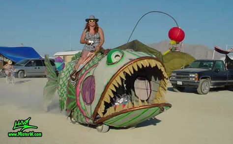 Flaming Lotus Girls Serpent Mother Van Concept Art, Africa Burn, Deep Sea Fish, Burning Man Art, Fish Head, Black Rock City, Burning Man Fashion, Trash Art, Burning Man Festival