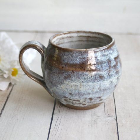 Pottery Tea Cup Ideas, Mug Wheel Thrown, Hand Thrown Pottery Mugs, Speckled Glaze Pottery, Hand Thrown Mug, Wheel Thrown Mug Ideas, Wheel Thrown Cups, Pottery Mugs Wheel Thrown, Pottery Wheel Throwing Ideas