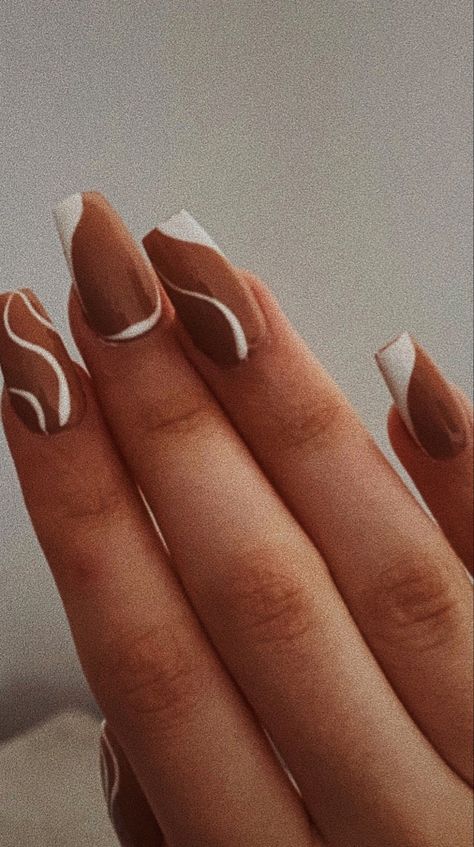 White nails nail inspo nude nails swirl nails insta nails aesthetic nails Squiggles Nails, Brown Nail Art, Brown Nail, Cute Tats, Chocolate Swirl, Seasonal Nails, Hair Skin Nails, Brown Nails, Hair Skin