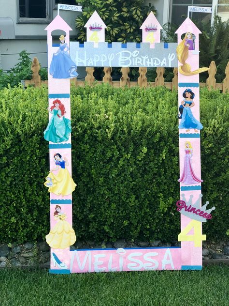 Disney Princess Birthday Giveaways, Cinderella Picture Frame, Disney Princess Photo Frame, Princess Birthday Ideas Decor, Disney Princess Birthday Party Decorations Diy, 3 Year Princess Birthday Party, Princess 4th Birthday Party Ideas, 4th Princess Birthday Party, Disney Princess Birthday Party Ideas Decoration