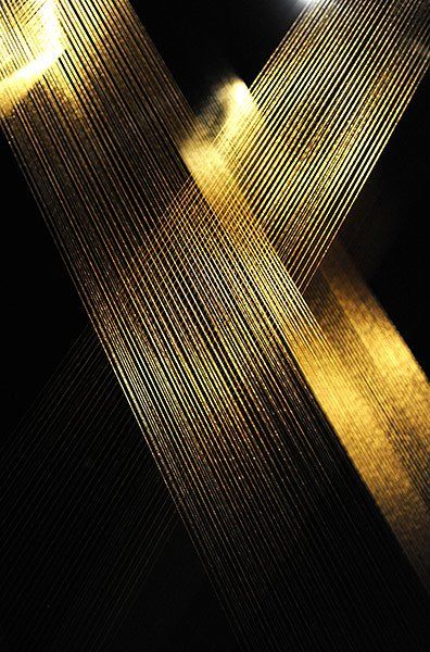 Thinking outside the box: Lygia Pape's Magnetized Space at the Serpentine – in pictures Women Artist, Printable Images, Deco Luminaire, Gold Aesthetic, Gold Wallpaper, Golden Lights, Outside The Box, Thinking Outside The Box, Light Installation