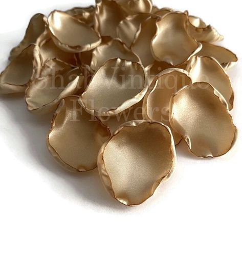 Gold flower petals, Flower Girl Petals, Wedding Aisle Decor, Flower Boy Petals by ShabVintiqueFlowers #weddingflowers #centerpieces #handmade #birthdayparty #flowergirlpetals #weddingdetails #flowerpetals #wedding Pink Table Decorations, Wedding Aisle Decor, Flower Girl Petals, Bridal Honeymoon, Champagne Flowers, Shower Table, Wedding Color Trends, Dessert Table Decor, Bridal Shower Tables