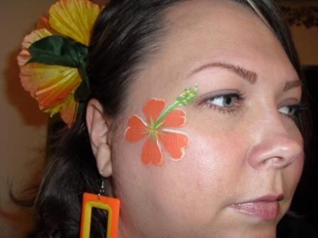 face painting hibiscus by cheleparker, via Flickr Easy Flower Sketches, Flower Face Painting, Rock Star Makeup, Sketches To Draw, Flower Face Paint, Football Face Paint, Cheek Art, Spirit Week Outfits, Fall Ball