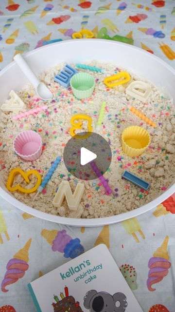 Pervin on Instagram: "Birthday themed sensory play with cloud dough 🎂

Only two ingredients for this amazing sensory base:
- 6 cups of flour
- 1 cup of vegetable oil

That’s it! So easy and quick (well depends on how long you spend mixing them - apparently I took a looong time, which I noticed as I was editing the video 😄)

Mr 2 is about to turn 3 in a couple days, so yesterday afternoon I set up this birthday play tray for him and both him & Mr 5 enjoyed it for nearly two hours! 🙌🏻

I’m now convinced cloud dough is their favourite base - they kept telling me how fun this texture was (apparently it was even better than our dirt) and they actually played in the same spot for a really long time, which is rare for my boys 🤩

We used @inspiremyplay recipe this time and it turned out so so Sensory Stations For Birthday Party, Birthday Party Sensory Play, 1st Birthday Sensory Party Ideas, Christmas Sensory Bin Toddlers, Birthday Sensory Bin, Preschool Alphabet Book, Preschool Alphabet, Mr 2, Cloud Dough