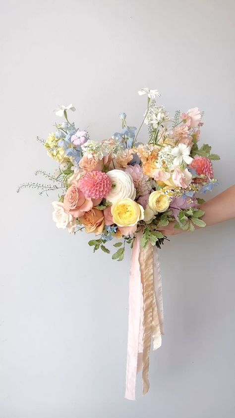 Alex | Wedding Florist (@foreverwildfield) • Instagram photos and videos Pretty Floral Arrangements, Wedding Bouquets Without Roses, Bachelorette Dinner Aesthetic, White With Pops Of Color Wedding, Spring Floral Wedding Bouquet, Spring Wedding Flowers Bouquet Peonies, Wildflower Wedding Chairs, Garden Party Floral Centerpieces, Pink Orange Blue Wedding Flowers