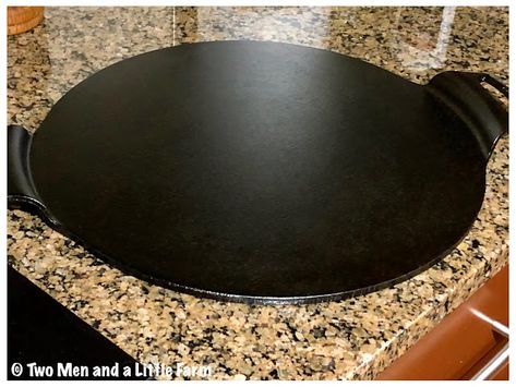 Cast Iron Pizza Recipe, Cast Iron Pizza Pan, Weber Charcoal Grill, Cast Iron Pizza, How To Garden, Iron Recipes, Cooking Pizza, Lodge Cast Iron, Cast Iron Recipes