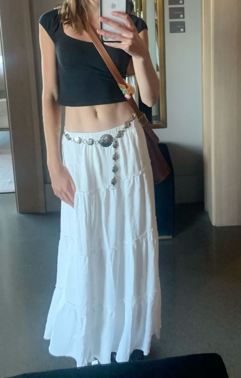 Waist Chain Skirt, Summer Flowy Skirt, Flowy Skirt Outfit Aesthetic, Brandy White Skirt, White Brandy Skirt Outfit, Brandy Melville White Skirt, Flowy Concert Outfit, Brandy Long Skirt, White Skirt Outfit Long