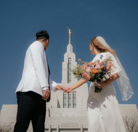 Faceless Wedding Photos, Lds Wedding Photos, Temple Poses, Temple Sealing, Temple Wedding Photos, Norway Wedding, Temple Wedding Photography, Temple Marriage, Lds Temple Wedding