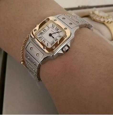 Cartier Santos Watch Woman, Cartier Santos Watch, Cartier Watches Mens, Cartier Watches Women, Pandora Charms Disney, Rose Gold Watches Women, Gold Watches, Gold Watches Women, Watches Women Leather