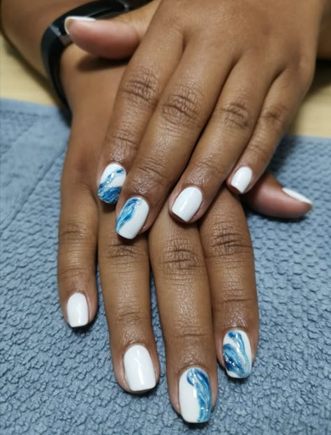 Ocean Waves Nails, Nails With Wave Design, Cancun Nail Ideas, Beach Nails White, Beach Wave Nails, Wave Nails Design, Neutral Beach Nails, White Beach Nails, Ocean Wave Nails