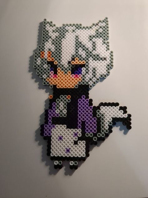 Anime Bead Art, Anime Fuse Beads, Perler Bead Anime, Hama Beads Anime, Anime Perler Beads, Anime Perler Bead Patterns, Anime Perler, Pixel Beads, Perler Ideas