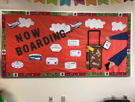 Spanish Club Ideas, Spanish Bulletin Boards, Library Bulletin Board, Airplane Theme, Spanish Club, Culture Day, Spanish Class, Travel And Tourism, Classroom Themes