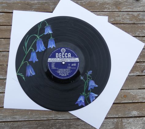 Hand painted artwork of Harebell flowers on an upcycled 12" vinyl record! Original artwork only one copy available Perfect for presents, room decor, or just for brightening up a space :) Painting Ideas Record, Painted Record Ideas, Painting Records Vinyl, Painted Records Vinyl Easy, Painting On Records Vinyls, Record Painting Ideas Aesthetic, Vinyl Painting Ideas, Painted Vinyl Records Wall Art, Harebell Flower