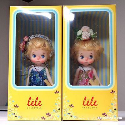 Doll Box Packaging, Doll Packaging, Toy Design, Vintage Packaging, Box Packaging Design, Bunny Doll, Handmade Dolls, Designer Toys, Dollhouse Dolls