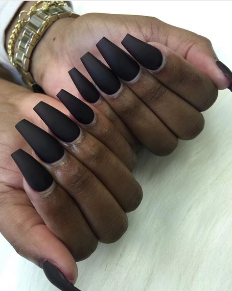 Matte Black Design Nails, Black Design Nails, Nails With Black Tips, Matte Short Nails, Black Matte Nails, Nails With Black, Black Tips, Matte Black Nails, Cosmetic Treatments