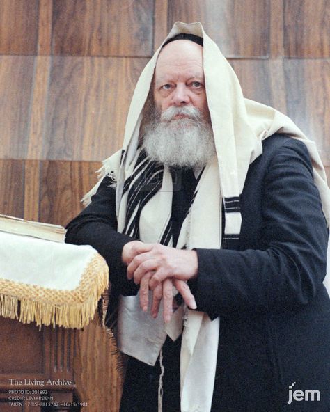 Adapted from a letter of the Rebbe: Whenever a Jew encounters difficulties in his spiritual conduct, simply reflect on the fact that the situation and destiny of every Jewish person is intimately connected with one another. Therefore, the outcome of his actions can have a profound impact on the whole nation. With this in mind, he can be inspired to overcome every difficulty. Lubavitcher Rebbe, David Bible, Jewish Person, Jewish Culture, A Letter, Be Inspired, Photo Collection, Destiny, Spirituality