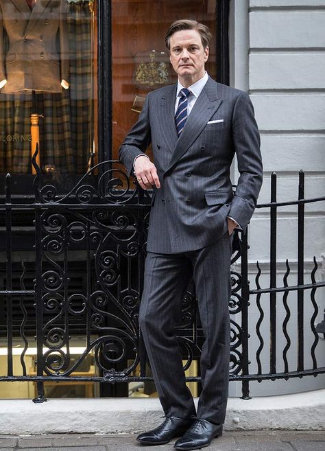 Collin Firth, Kingsman Suits, Harry Hart, British Gentleman, Casino Outfit, Anime Reviews, Kings Man, Mens Fashion Classic, Colin Firth