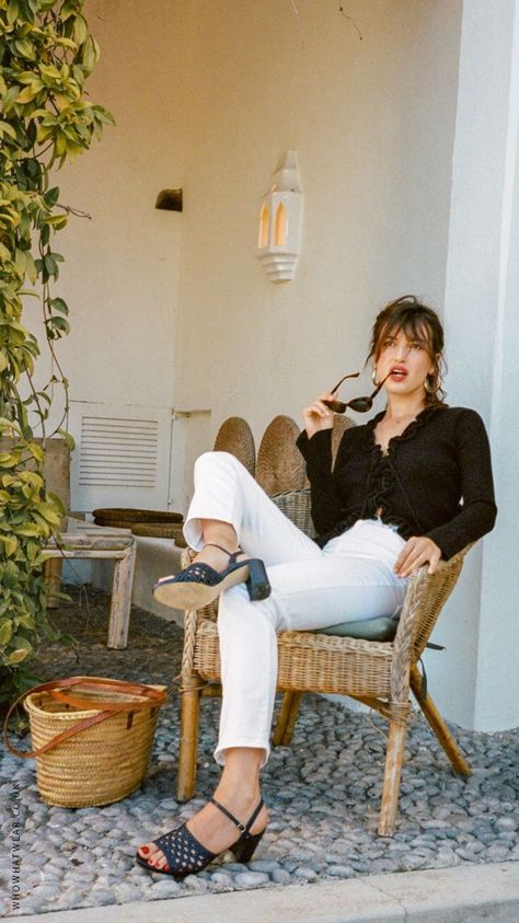 Emmanuelle Alt, Jeanne Damas Style, Bianca Jagger, Parisienne Chic, Parisian Chic Style, Chique Outfits, Style Guru, French Girl Style, Jeanne Damas