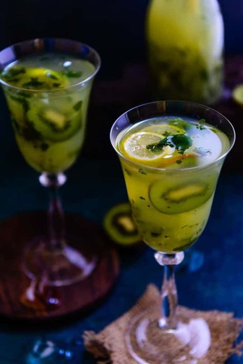 Kiwi Cooler is a refreshing summer cooler with a slight tang and flavour from fresh Kiwi Fruit, lemon and mint leaves. Make it this summers. Here is how to make it. #Summer #Cooler #Beverage #Drink #Kiwi Food Palette, Fresh Juice Bar, Summer Party Appetizers, Aam Panna, Drink Stations, Lemon And Mint, Indian Drinks, Summer Coolers, Fat Burning Juice