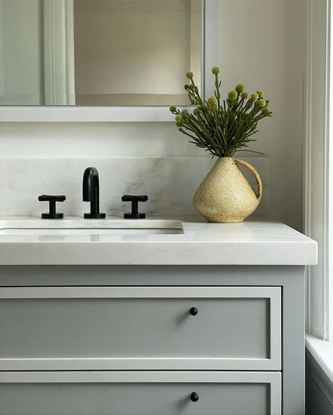 J. PATRYCE DESIGN | Joan Enger on Instagram: "We’re all about millwork details. We freshened up this vanity design with two shades of grey. #jpatrycedesign #brownstone #renovation #bathroomdesign #bathroomremodel #custom #millwork #palette #marble #naturallight #interiors #interiordesign #hobokendesigner #iphonepicsfornow #ｔｇｉｆ" Bathroom Millwork, Brownstone Renovation, Bathroom Cottage, Millwork Details, Custom Millwork, Bathroom Shower Design, Bathroom Retreat, Vanity Design, Tile Inspiration