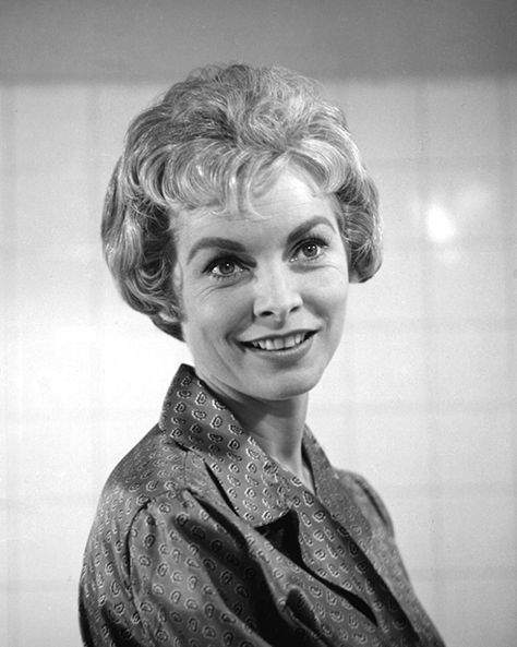 Janet Leigh as Marion Crane James Garner Movies, Marion Crane, Alfred Hitchcock Movies, Janet Leigh, Tony Curtis, Film Lovers, Film History, Alfred Hitchcock, Universal Pictures