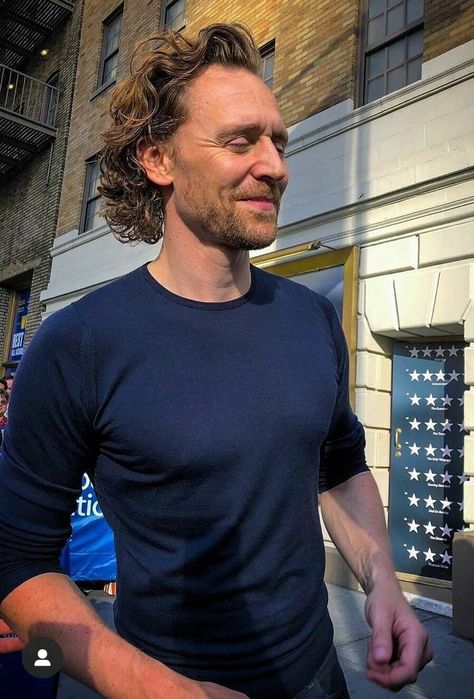 Tom Hiddleston Boyfriend, Tom Hiddleston Boyfriend Material, Avengers Black Widow, British Gentleman, Stage Door, James Norton, Colton Haynes, Zachary Levi, Zachary Quinto