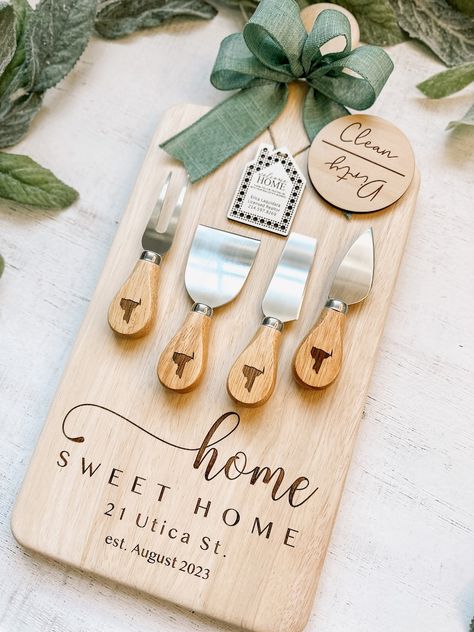 Personalized Home Sweet Home Housewarming Charcuterie Board, Custom Closing Gift, Personalized Cheese Knives & Board, Real Estate Gift - Etsy Real Estate Gifts For Agents, Real Estate Closing Gifts For Buyers, Charcuterie Board Gift Ideas, House Closing Gifts, Charcuterie Board Engraving, Closing Gifts For Buyers, Home Warming Gifts, Sentimental Gift Ideas, Personalized Kitchen Gifts