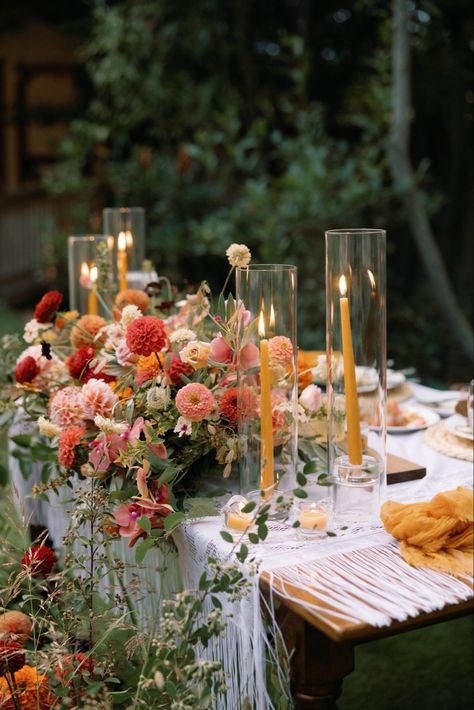 Wedding Centerpieces Orange, Fall Wildflower Wedding Table, Wedding Decor Altar, Wedding Banquet Tables, Marigold Flowers Wedding, Summer Wedding Round Table Decor, Vibrant Boho Wedding, Wedding Table Cloth Ideas Color Schemes, Fall Wildflower Wedding Decor