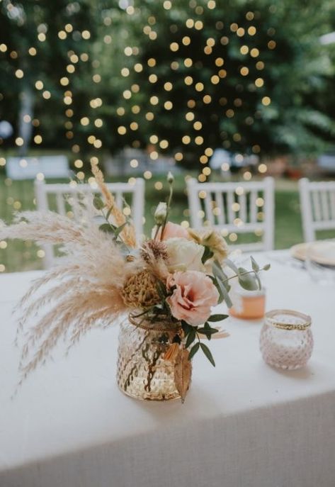 Elegant Hay Bale Seating, Pink And Gold Boho Birthday Party, Bridal Shower Boho Table Decor, Small Boho Flower Arrangements, Boho Guest Book Table, Boho Shower Centerpieces, Simple Boho Wedding Centerpieces Round Table, Small Boho Centerpieces, Wedding Floral Centerpieces Diy