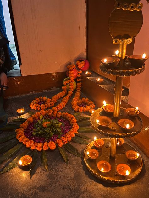 Flower rangoli and diy diya stand Diwali Decor Ideas, Sanatan Dharam, Diya Stand, Photography Studio Decor, Diya Rangoli, Janmashtami Decoration, Rangoli Side Designs, Diy Diwali Decorations, Diwali Decor