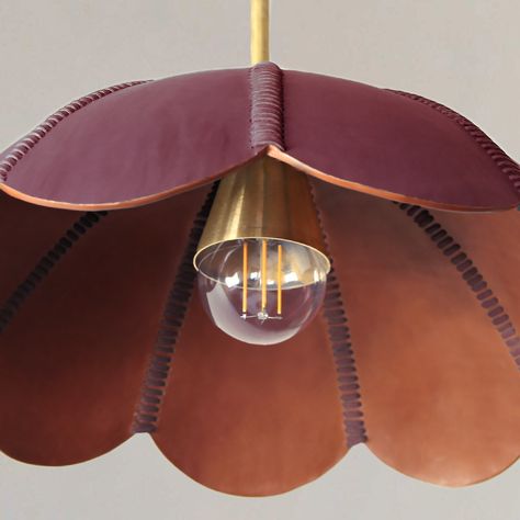 Round pendant light