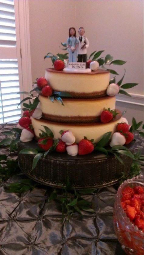 Grooms Cheesecake, Cheesecake Grooms Cake, Cheesecake Wedding Cake Ideas Simple, Grooms Cake Ideas Unique, Cheesecake Business, Cheesecake Wedding, Groomsman Cake, Bbq Party Food, Cheesecake Wedding Cake