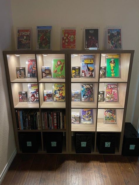 Comic Book Bookshelf, Graded Comic Book Display, Comic Book Setup, Comic Book Room Man Cave, Comic Book Organization Ideas, Comic Books Display Ideas, Comic Book Room Decor, Comic Book Decor, Comic Display Ideas