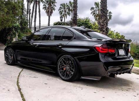 BMW F30 3 series black Bmw 328i Modified, F30 335i, Black Bmw, Bmw 320d, Bmw Black, Bmw 550i, Dream Cars Bmw, Cars Bmw, Bmw Motorsport