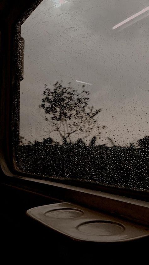 Travelling Dark Aesthetic, Train Rain Aesthetic, Train Dark Aesthetic, Train Aesthetic Winter, Cool Breeze Aesthetic, Trains At Night, Train At Night Aesthetic, Dark Train Aesthetic, Train Wallpaper Aesthetic