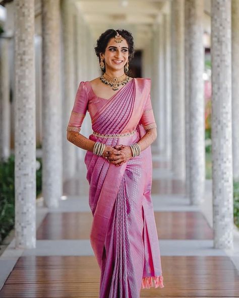 Indian Saree Draping Styles, Purple Sarees, South Indian Saree, South Indian Bride Saree, South Indian Wedding Saree, Draping Styles, South Indian Blouse Designs, Engagement Saree, Bridal Sarees South Indian