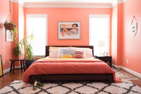 A North Carolina Family Home With a Gorgeous Rainbow Palette | A Cup of Jo Coral Room Ideas, Salmon Bedroom, Coral Room, Coral Bedroom, Guest Bedroom Ideas, Ocean Room, Rainbow Palette, Cup Of Jo, Bedroom Wall Colors