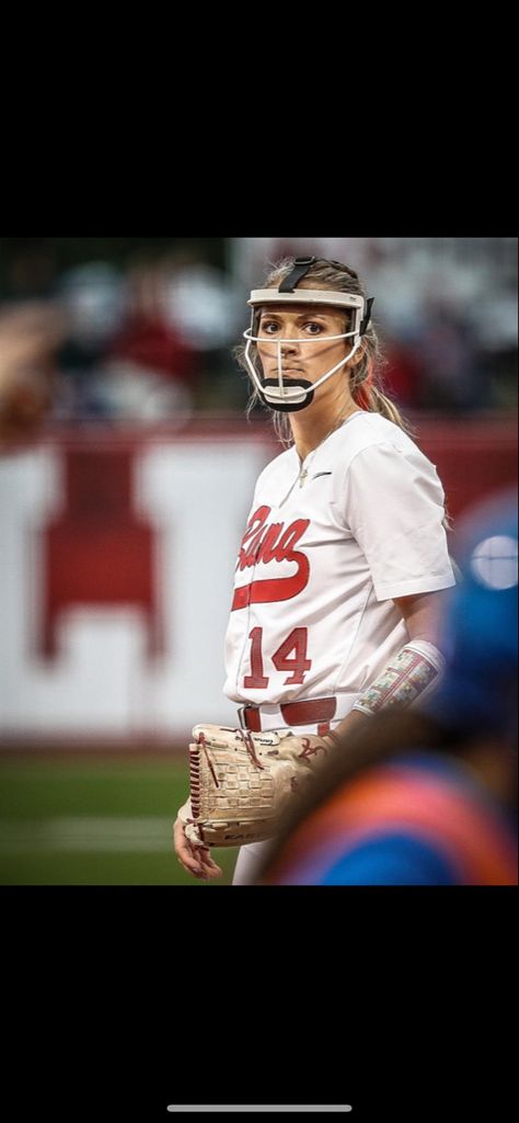 Montana Fouts, Alabama Softball, College Softball, Softball Pitcher, Girls Softball, Sports Pictures, University Of Alabama, Facebook Cover Photos, Role Models