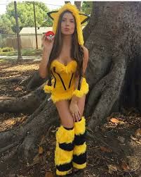 Amanda Cerny. Pokemon, Pikachu Cosplay! Pikachu Costume Women, Amanda Cerney, Pikachu Costume, Pokemon Costumes, Beauty Crush, Amanda Cerny, Rave Outfits, Photo Instagram, Harley Quinn