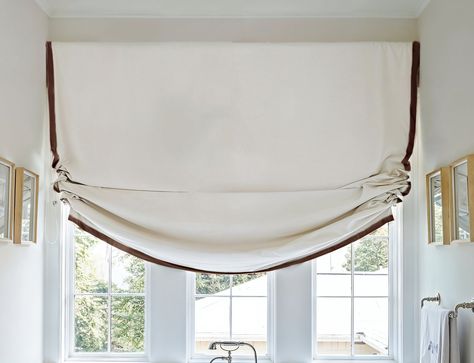 Relaxed Roman Shade With Trim, Soft Roman Shades, Soft Roman Blinds, White Linen Roman Shades, Kitchen Roman Shades, Layered Window Treatments, Patterned Roman Shades, Linen Roman Shades, Blackout Roman Shades