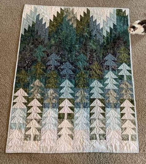 Beautiful Mottled Fabrics Make a Stunning Quilt - Quilting Digest Nature Quilts Patterns, Art East Quilting Company, Quilts With Trees Ideas, Nature Inspired Quilts, King Size Quilt Patterns Modern, Misted Pines Quilt, Outdoor Quilt Ideas, Nature Quilts Ideas, Pine Tree Quilt Pattern