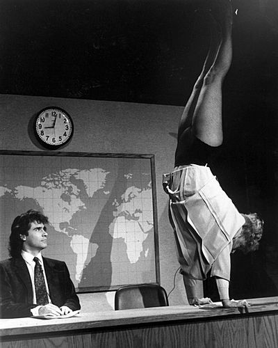 Dennis Miller & Victoria Jackson, Weekend Update, 1990-1991 Victoria Jackson, Dennis Miller, 80's Movies, 1990s Photos, Weekend Update, It's Saturday, Jfk Jr, Live Photos, 80s Movies